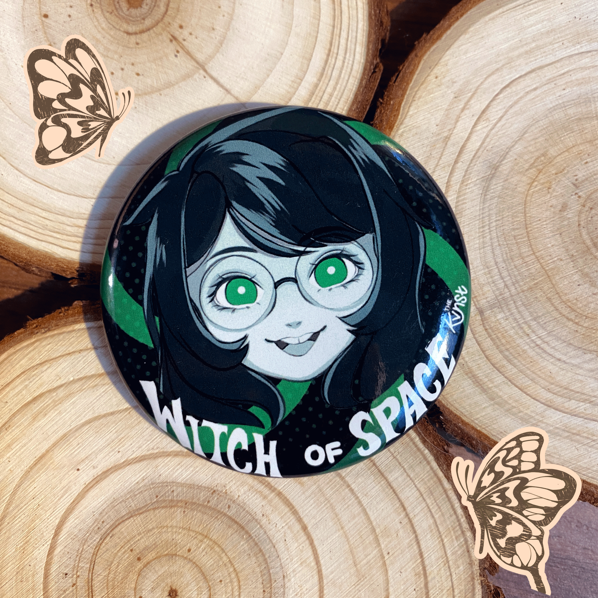 Witch of Space Button Pin – imagen 1